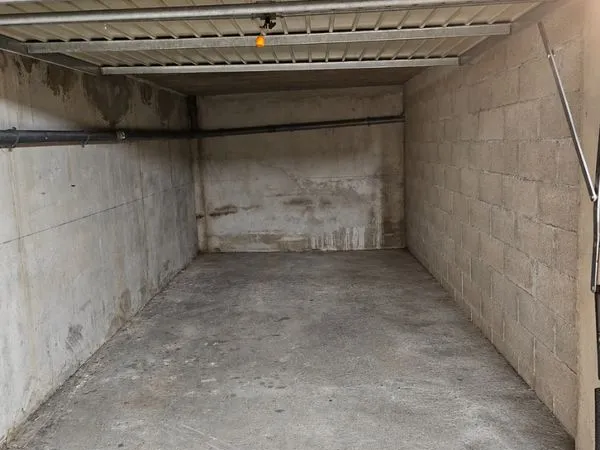 Garage fermé 15 m² - Toulon Saint-Jean / Champ-de-Mars