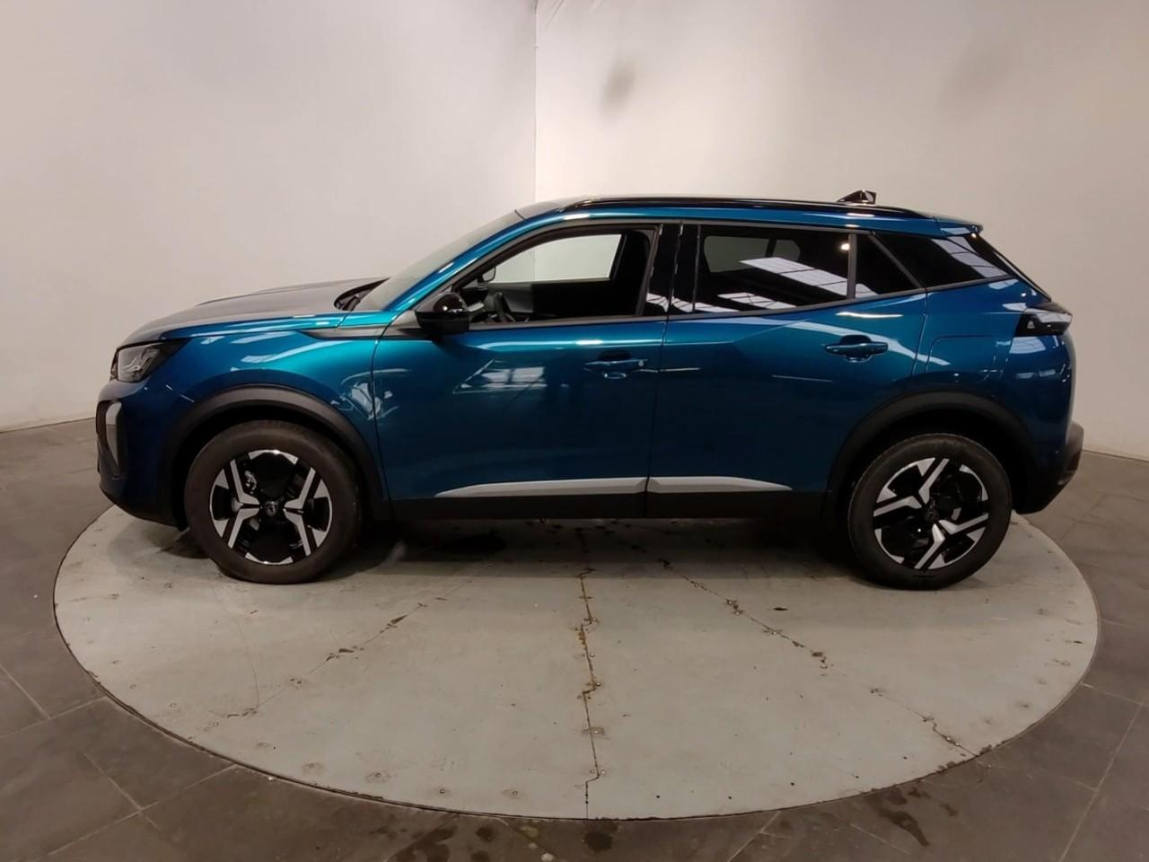 Peugeot 2008 hybrid 145 e-dcs6 allure — photo 2