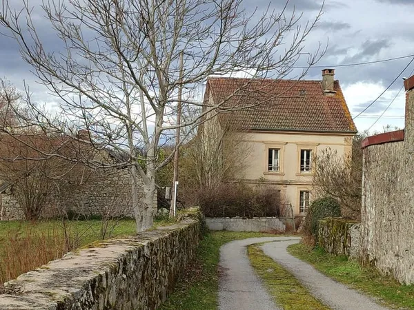 IDEALEMENT SITUEE - EXCLUSIVITE AGENCE CREUSOISE