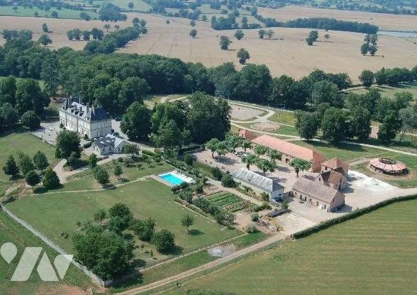 Maison 25 pièces 968 m²