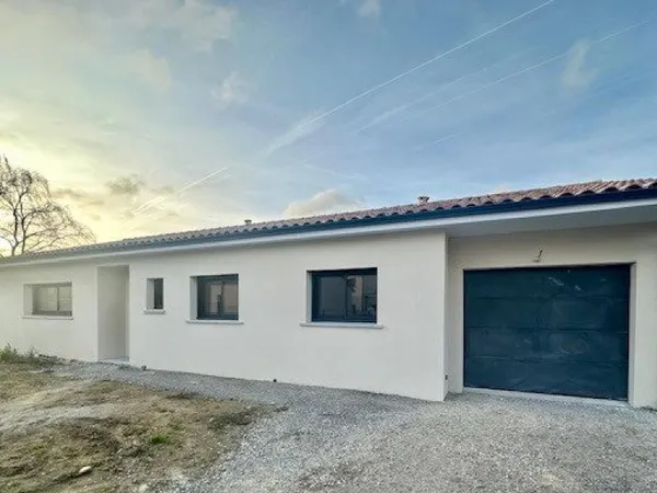 BÉRAT - Belle maison contemporaine T4, avec terrasse sur 507 m2 de terrain