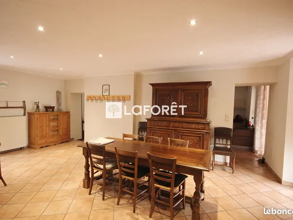 Appartement 3 pièces 116 m²
