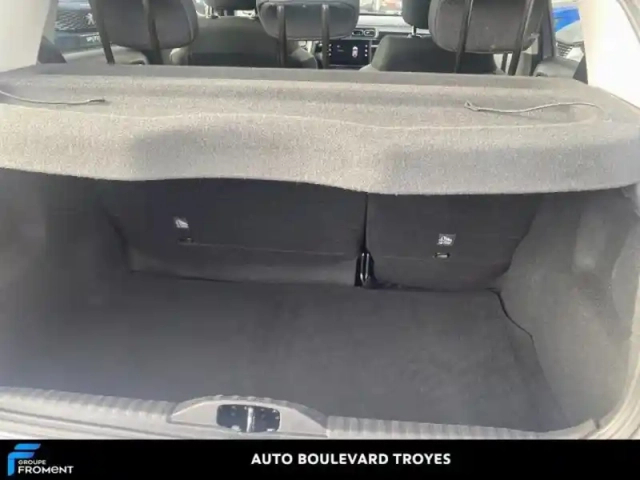 Citroën C3 1.2 puretech 110ch s&amp;s shine 120-123g — photo 6