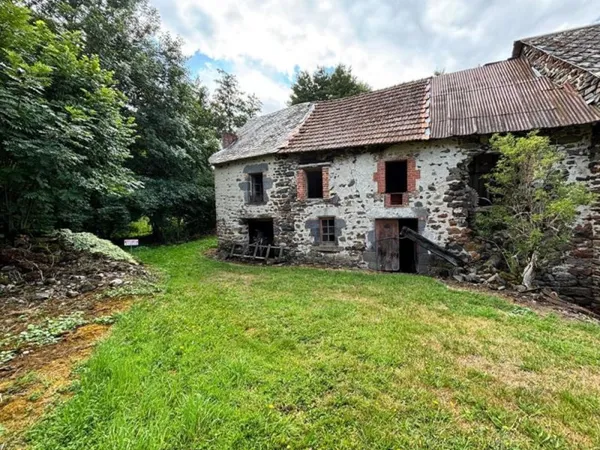 Ancien moulin à vendre à rénover entre Gelles et Mazaye de plus de 85m²