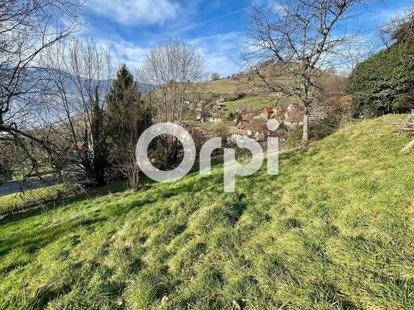 Terrain 770 m²