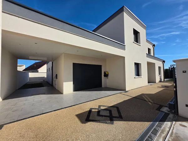 Maison 7 pièces 192 m²