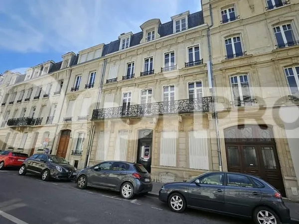 Bureaux 268 m²
