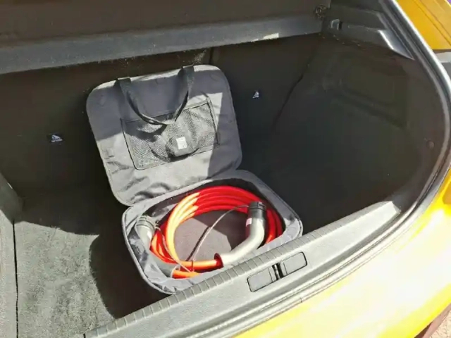 Peugeot 208 electrique 50 kwh 136ch — photo 50