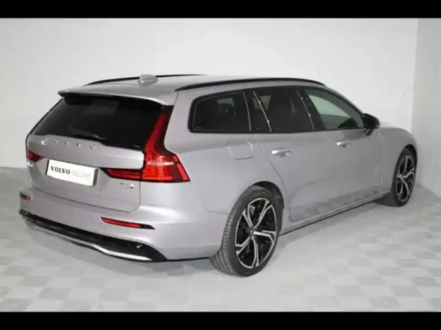 Volvo V60 t6 awd 253+145ch plus style dark geartronic 8 — photo 19