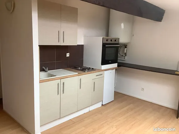 Studio 2 pièces 64 m²