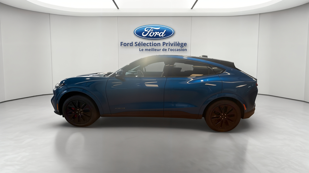 Ford Mustang Mach-E Extended Range 91 kWh 294 ch — photo 2