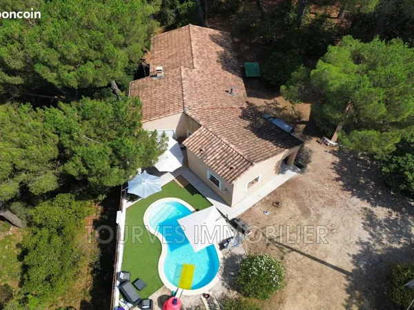 Villa 6 pièces 186 m²