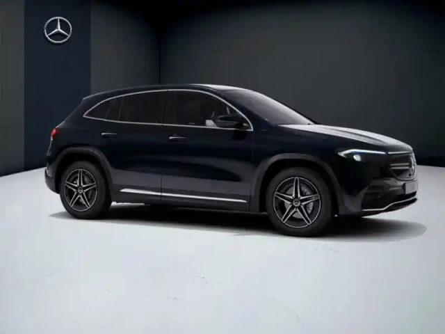 Mercedes Eqa 250+ amg line — photo 15