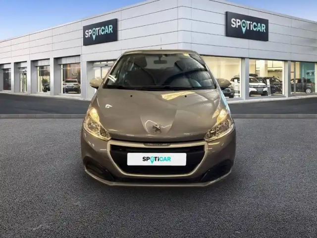 Peugeot 208 puretech 68ch bvm5 — photo 12