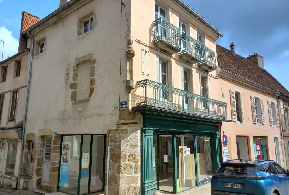 Photo 3