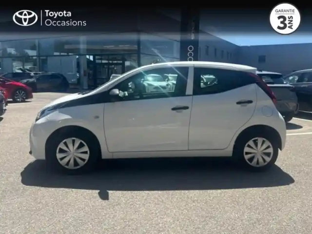 Toyota Aygo 1.0 vvt-i 72ch x-pro 5p my20 — photo 3