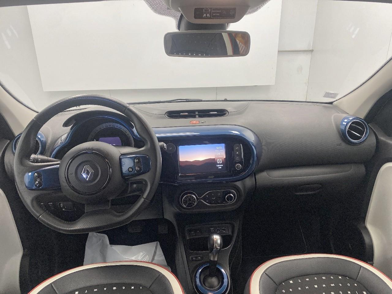 Renault Twingo iii tce 95 edc signature — photo 8