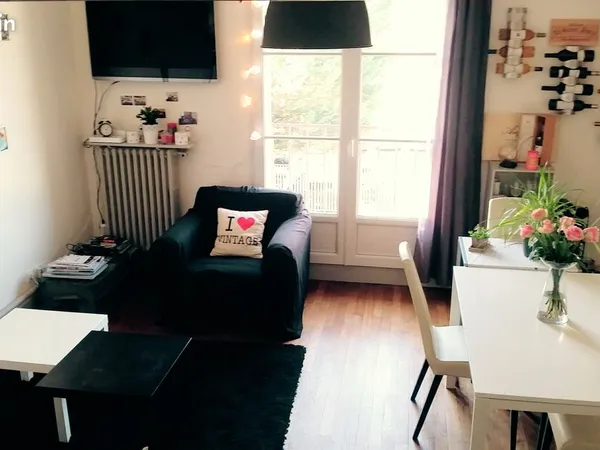 Appartement de charme à Poitiers centre ville - Vue sur Jardin + Cave