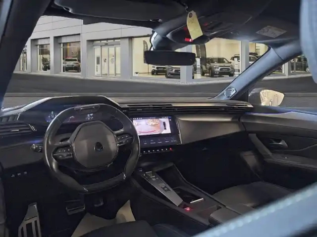 Peugeot 408 phev 225 e-eat8 — photo 18