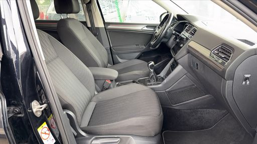 Volkswagen Tiguan ALLSPACE 2.0 TDI 150 - Life Business – 2022 – 198154 km – Diesel – Boîte Manuelle — photo 17