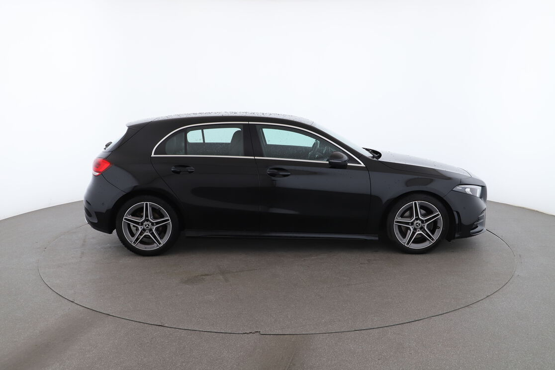 Mercedes-Benz Classe A 180 AMG Line 7G-DCT — photo 6