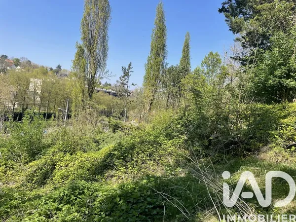 Terrain 382 m²