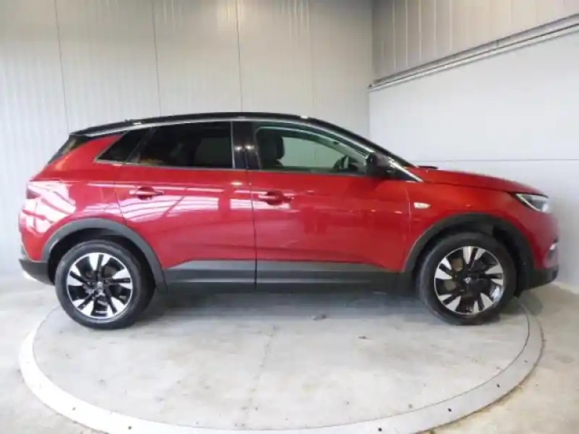 Opel Grandland X 1.5 d 130ch ultimate 7cv — photo 4