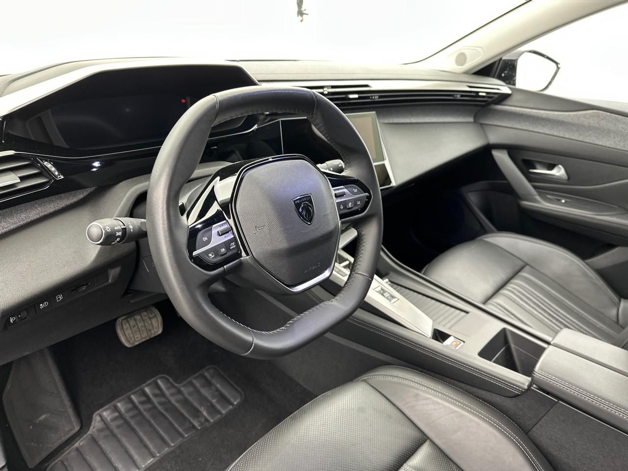 Peugeot 308 phev 180 e-eat8 allure — photo 8