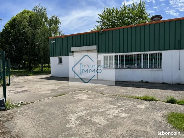 Local d'activité 200 m²