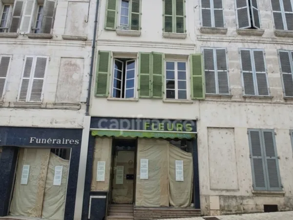 Immeuble 5 pièces 145 m²