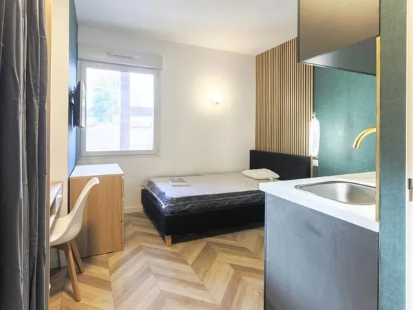 Magnifique chambre en colocation avec salle de bain privative - Proche Centre la Rochelle