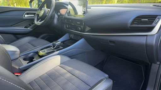 Nissan Qashqai 1.3 DIG-T 158 MHEV X-Tronic - Tekna – 2021 – 59725 km – Hybride essence – Boîte Automatique — photo 25