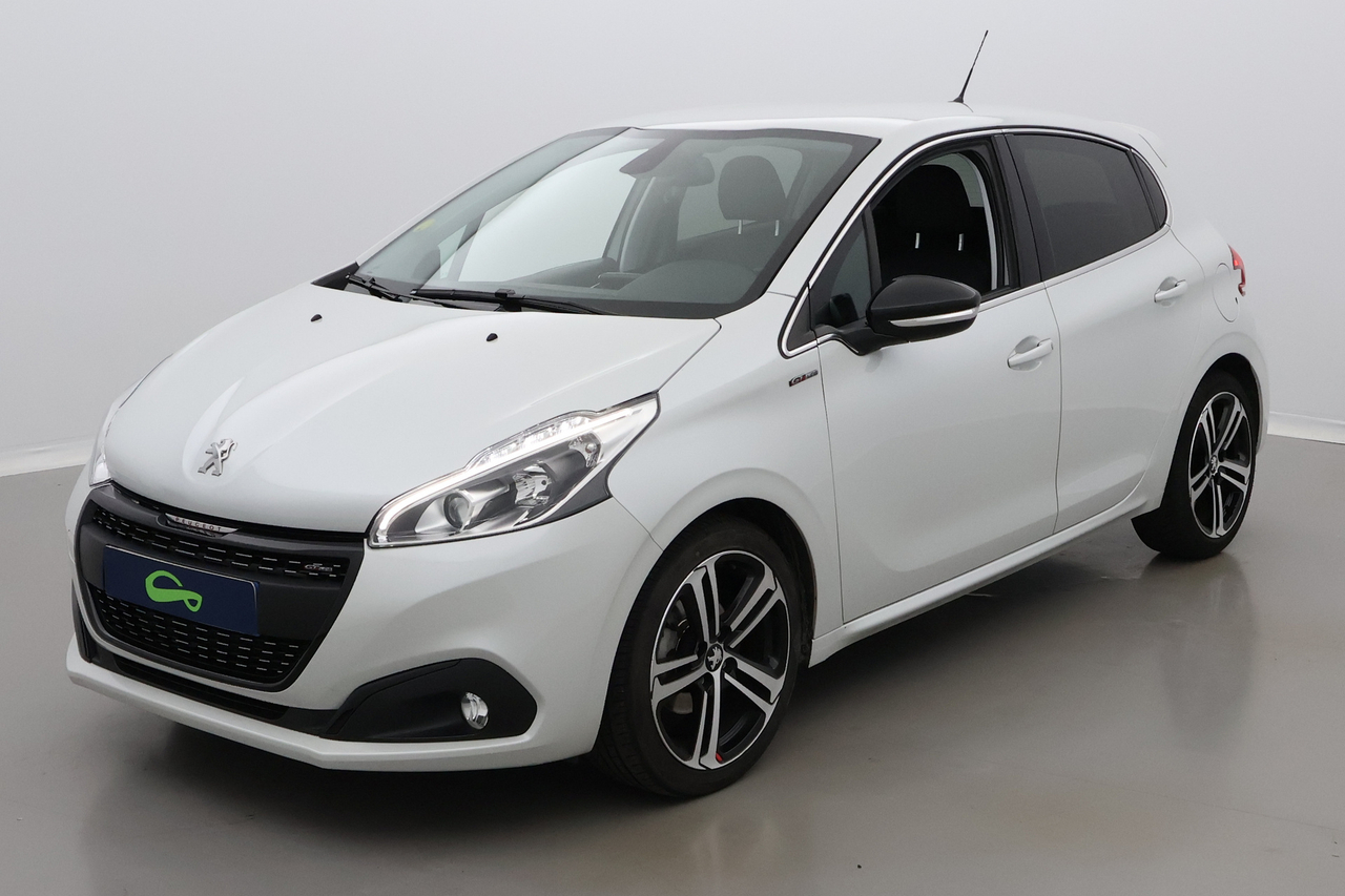 Peugeot 208 — photo 1