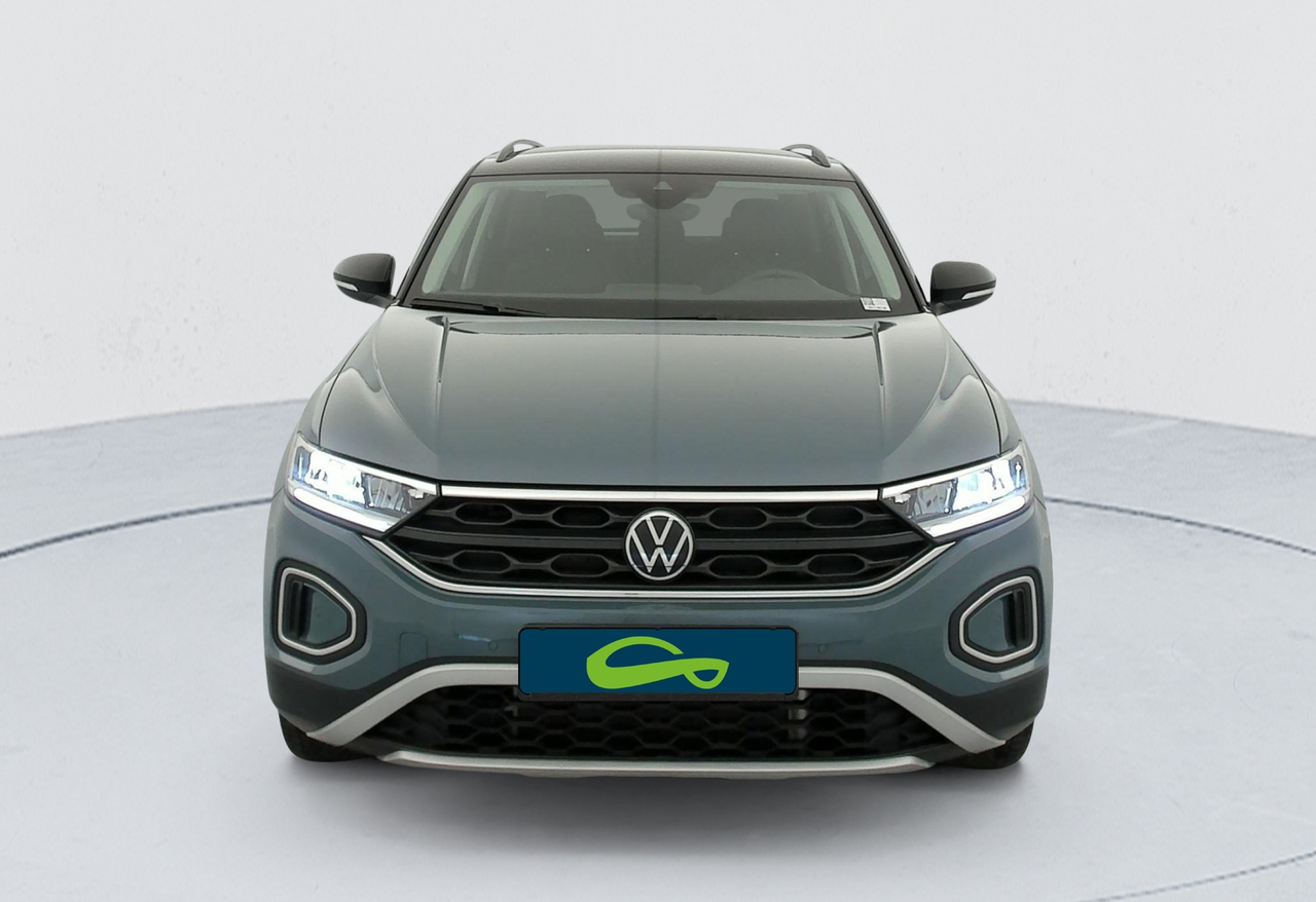 Volkswagen T-Roc — photo 8