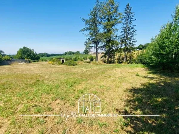 Terrain 1400 m²