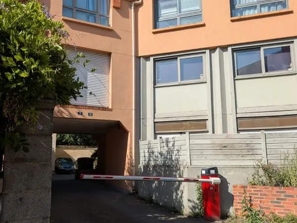 Place de parking couvert
