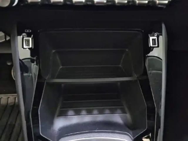 Peugeot 208 puretech 75 s&amp;s bvm5 — photo 28