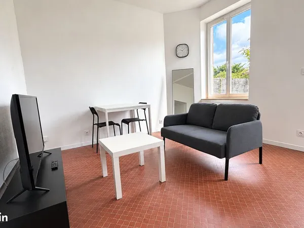 Petite maison T3 meublée avec grand jardin