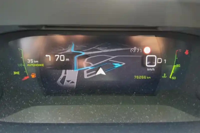Peugeot 2008 puretech 130 s&amp;s eat8 — photo 24