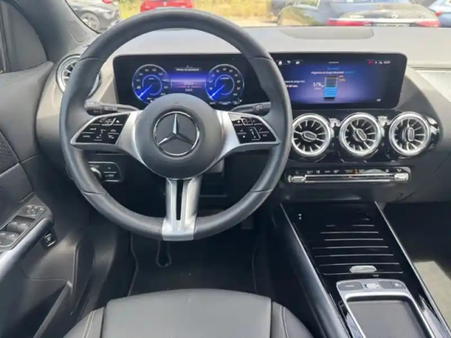 Mercedes Eqa 250+ edition — photo 10