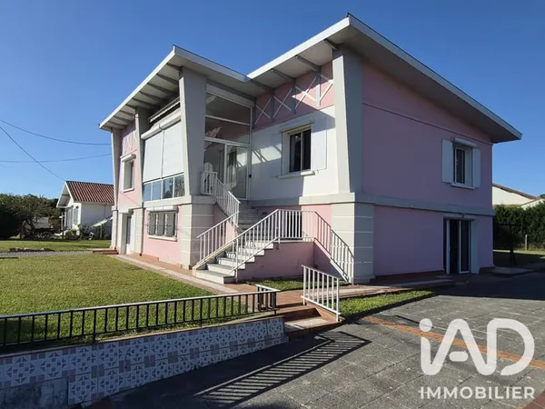 Maison 8 pièces 150 m²