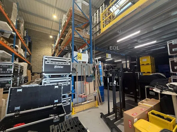 Local d'activité 840 m²