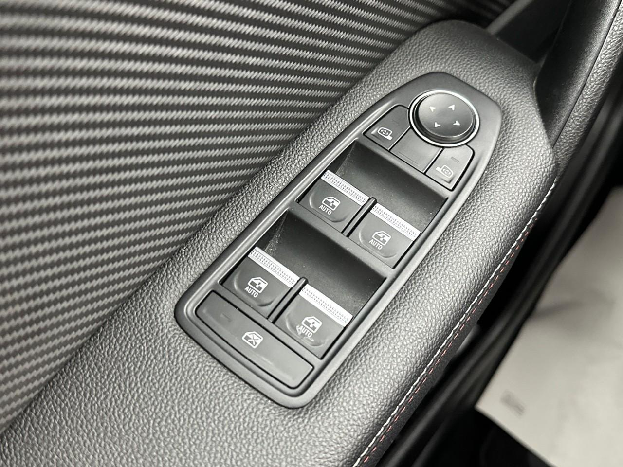 Renault Captur tce 160 edc - 21b r.s. line — photo 15