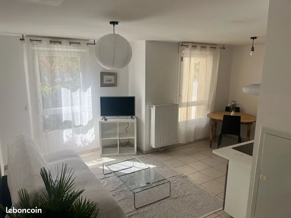 Ravissant T2 meublé à louer