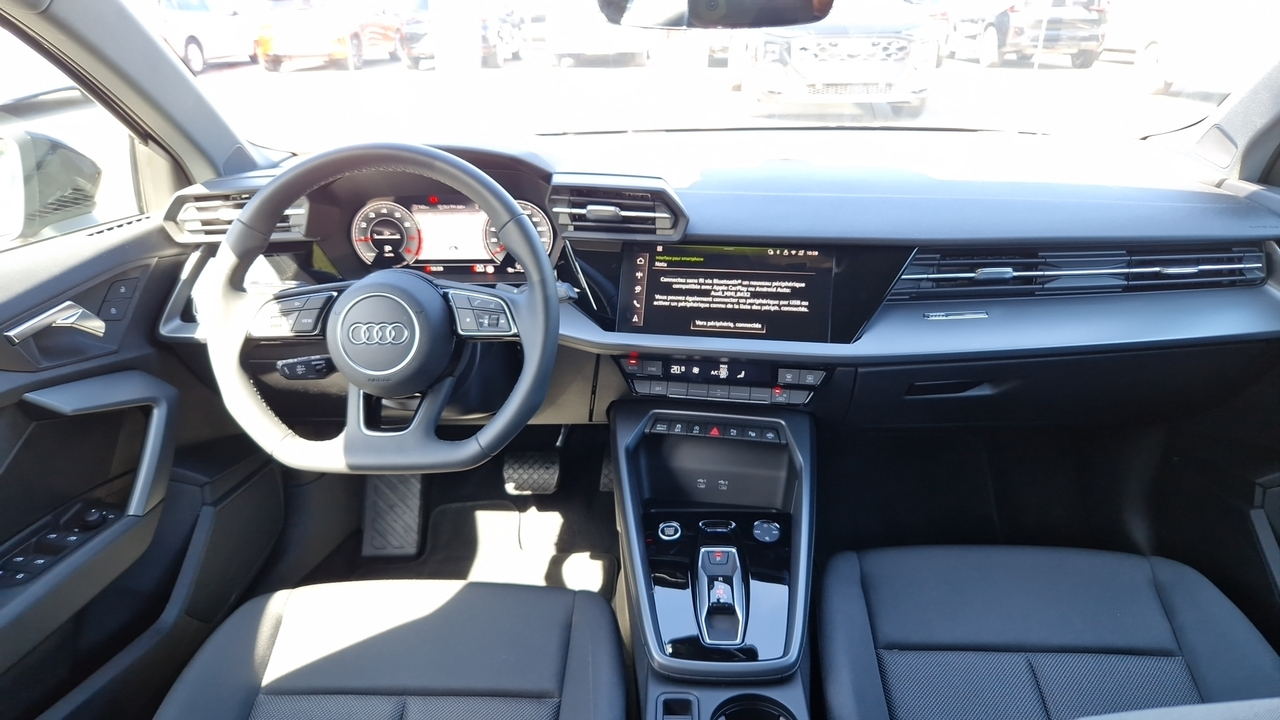 Audi A3 Sportback TFSI Mild Hybrid 116 S tronic 7 — photo 27
