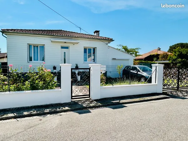 Villa 5 pièces 110m2 sur 601M2 de terrain