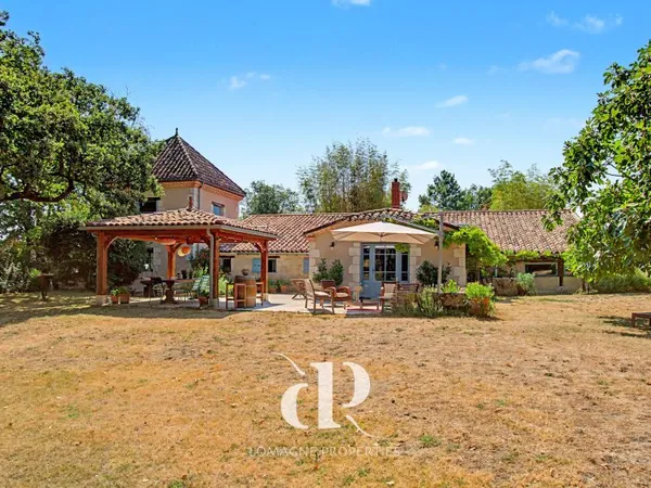 Une maison de caractère dans un hameau paisible