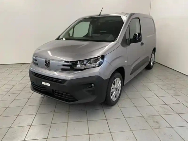 Peugeot Partner m diesel 130ch automatique pack premium connect — photo 1