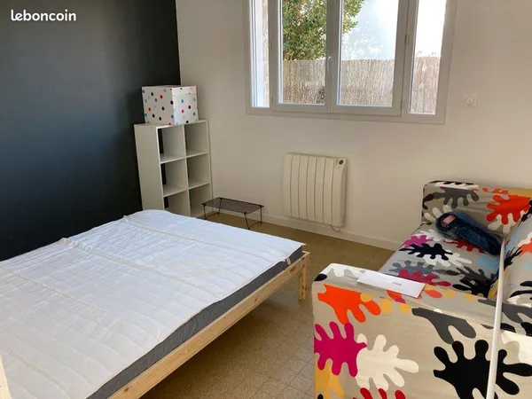 A louer à l'année appartement meublé