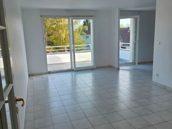 HAGUENAU - 4 PIÈCES - 77,95 m² - 3 CHAMBRES - TERRASSE PLEIN SUD - GARAGE